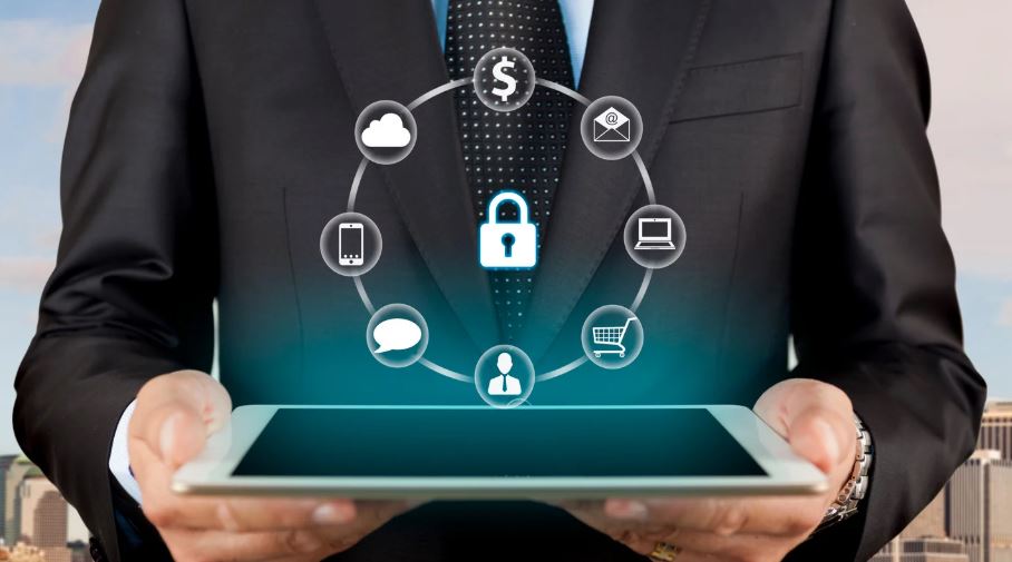 How Privacy Policies Vary Across Different Online Platforms?