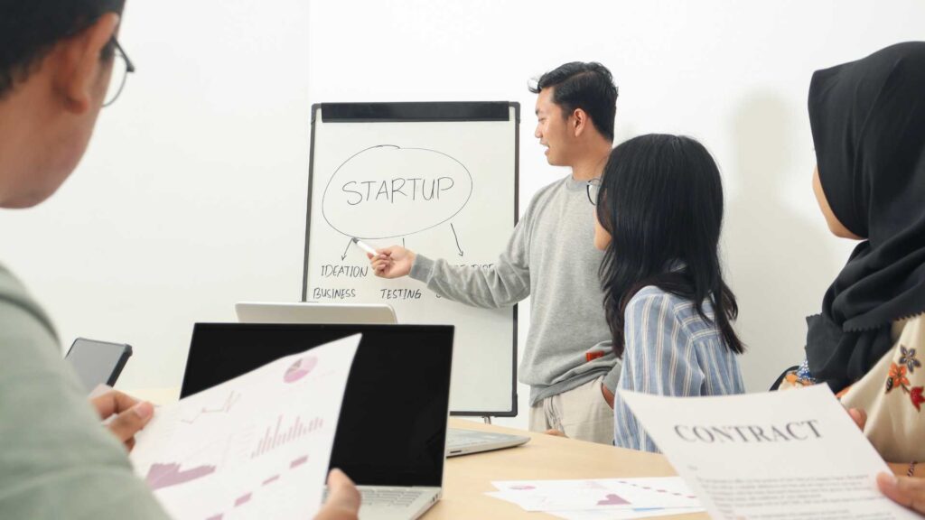 When Should You Pivot Your Startup’s Business Model